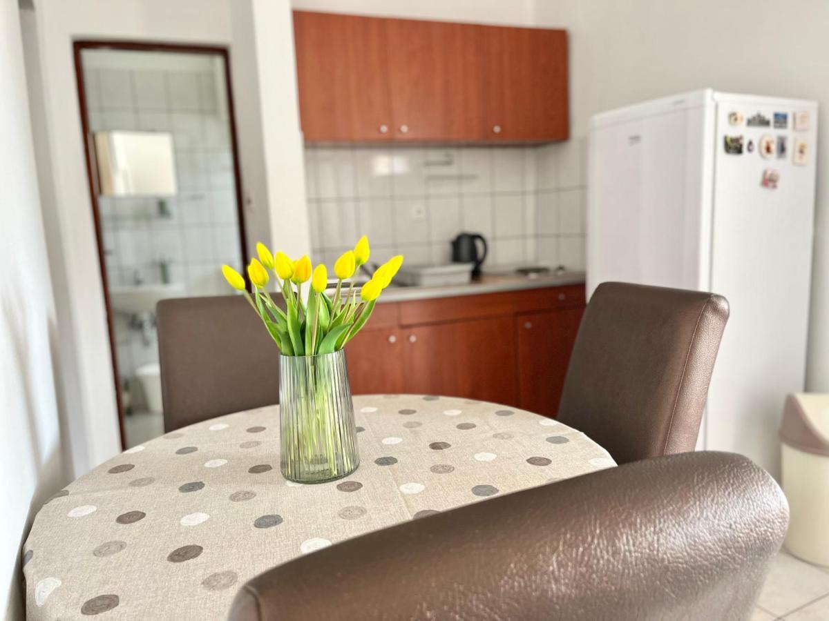Apartments Fortuna Biograd Na Moru Exterior photo