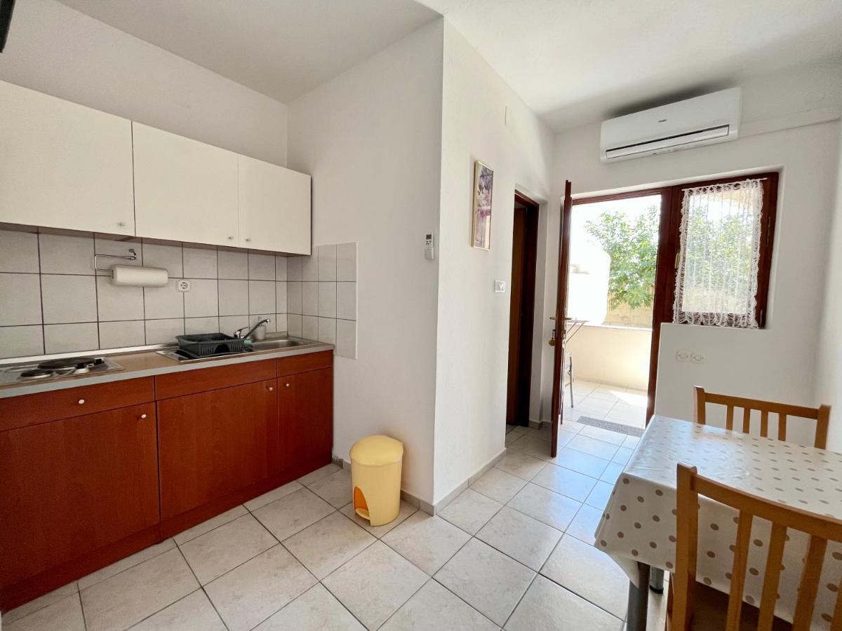 Apartments Fortuna Biograd Na Moru Exterior photo